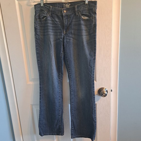 Old Navy Flirt Jeans Size12 - Picture 1 of 2